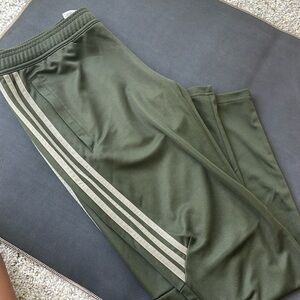 ADIDAS track pant 👖